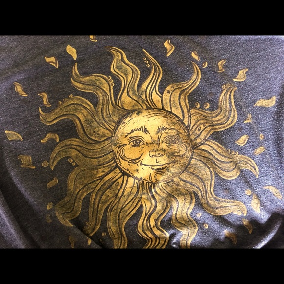 ✿ knot front vintage sun tee ✿ - Picture 2 of 3